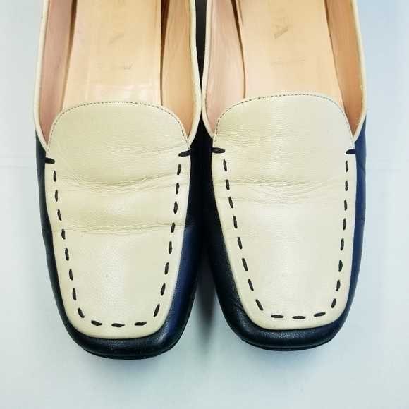 🌸 Prada |‎ Genuine Leather Loafers 39 - Picture 2 of 9